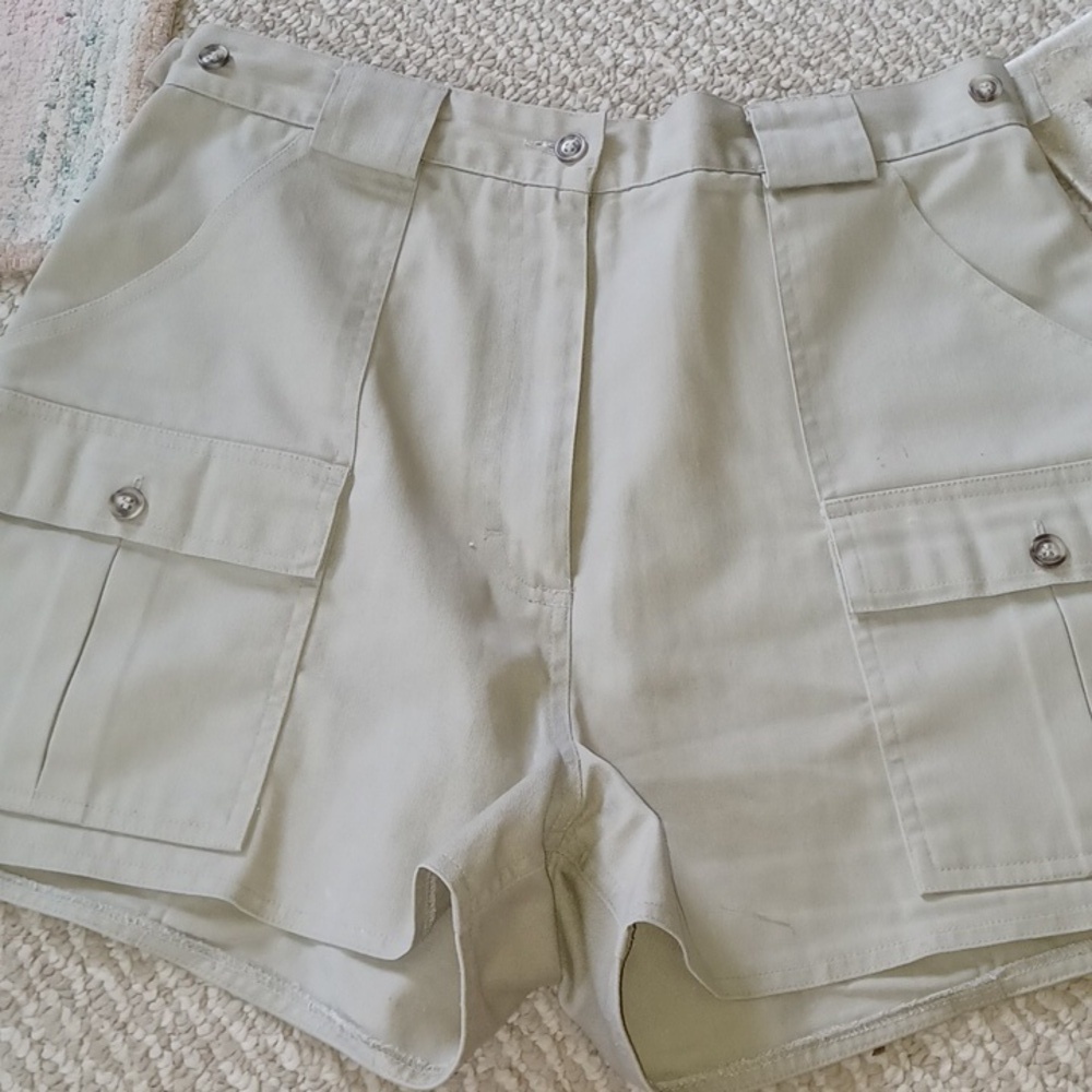 Tilly endurablescargo shorts 16